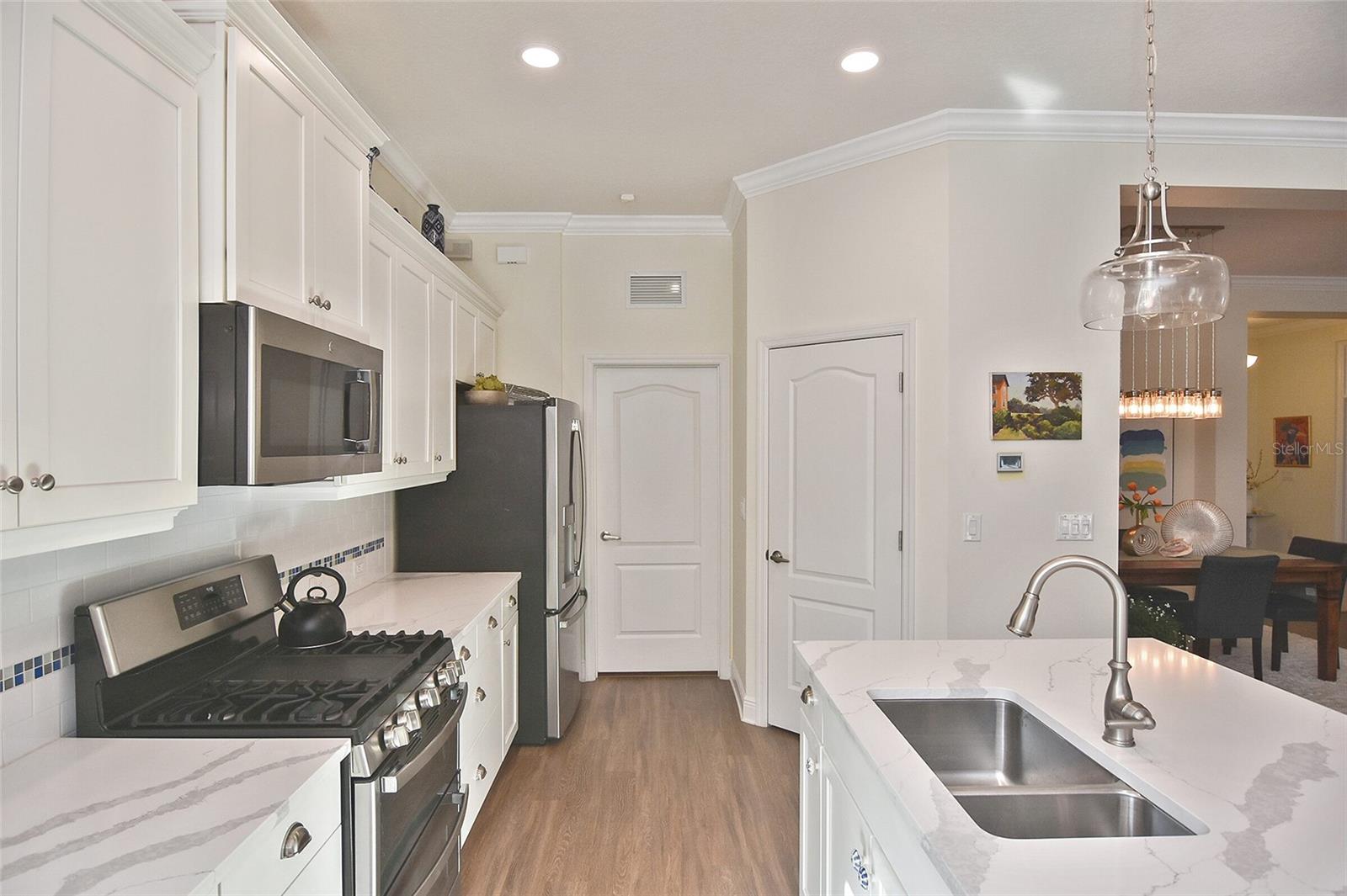 Image 24 of 60 For 27352 Driver Lane