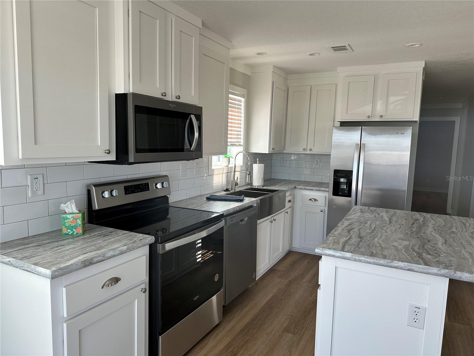 Image 3 of 16 For 330 Trailorama Drive