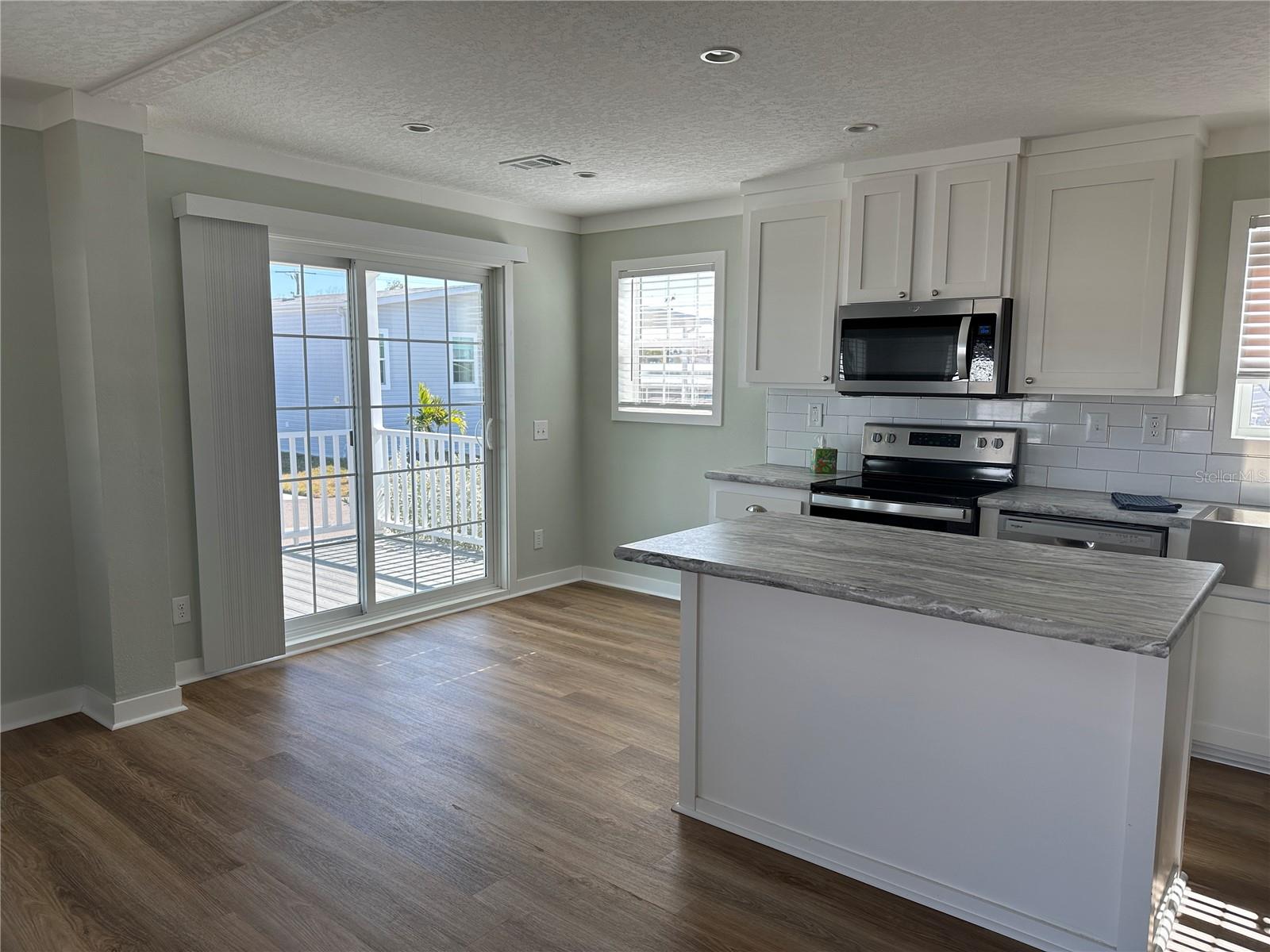 Image 4 of 16 For 330 Trailorama Drive