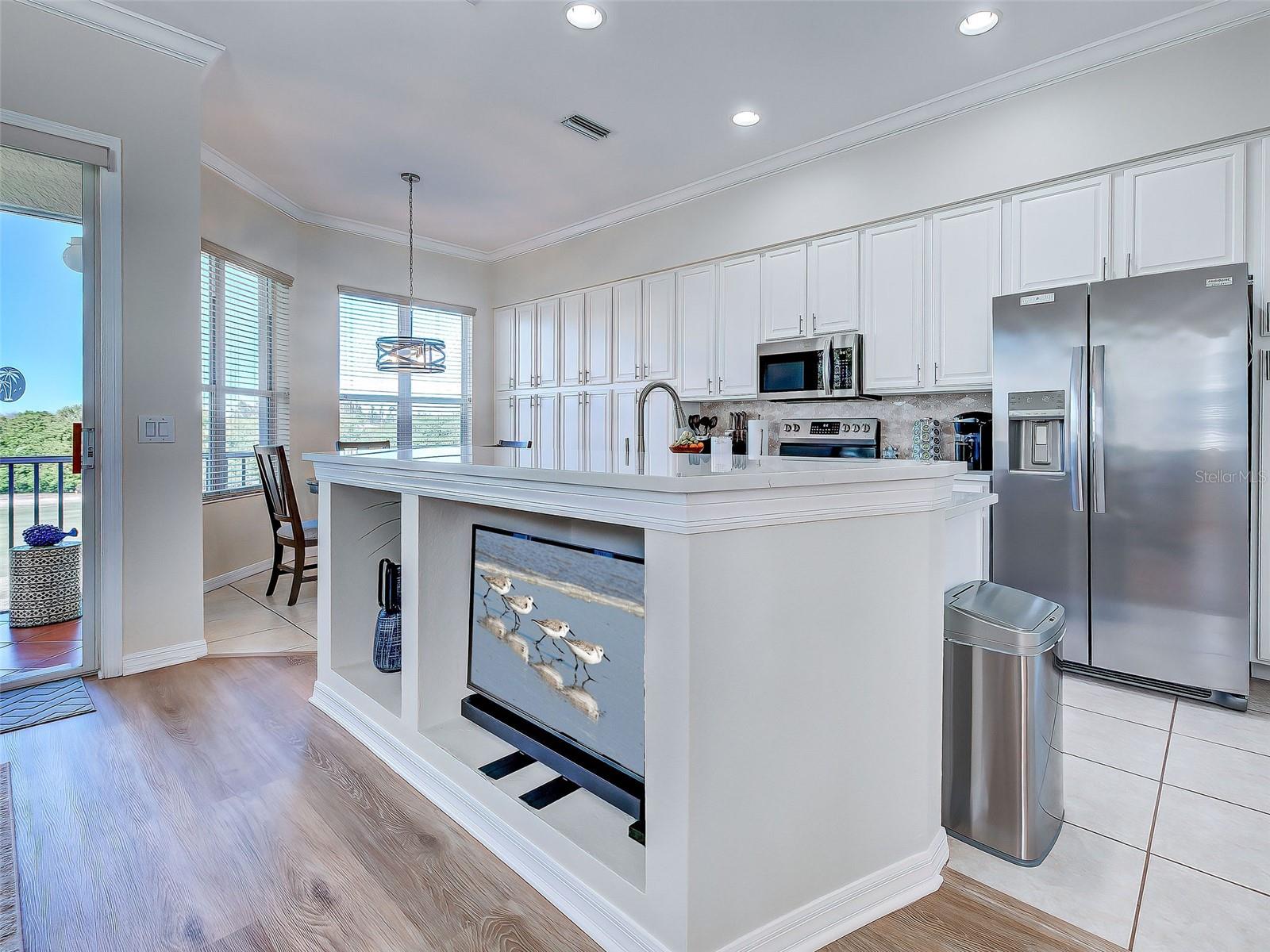 Image 12 of 62 For 1204 Ravinia Circle 1204