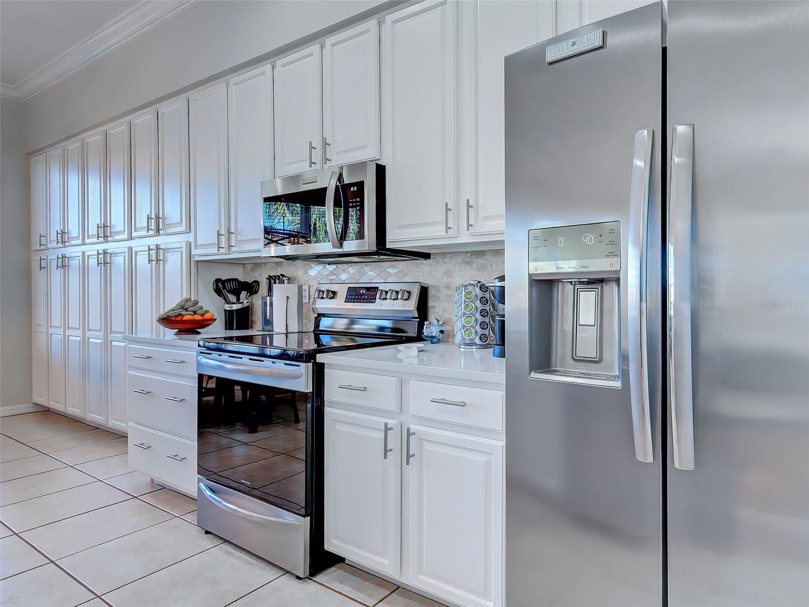 Image 18 of 62 For 1204 Ravinia Circle 1204