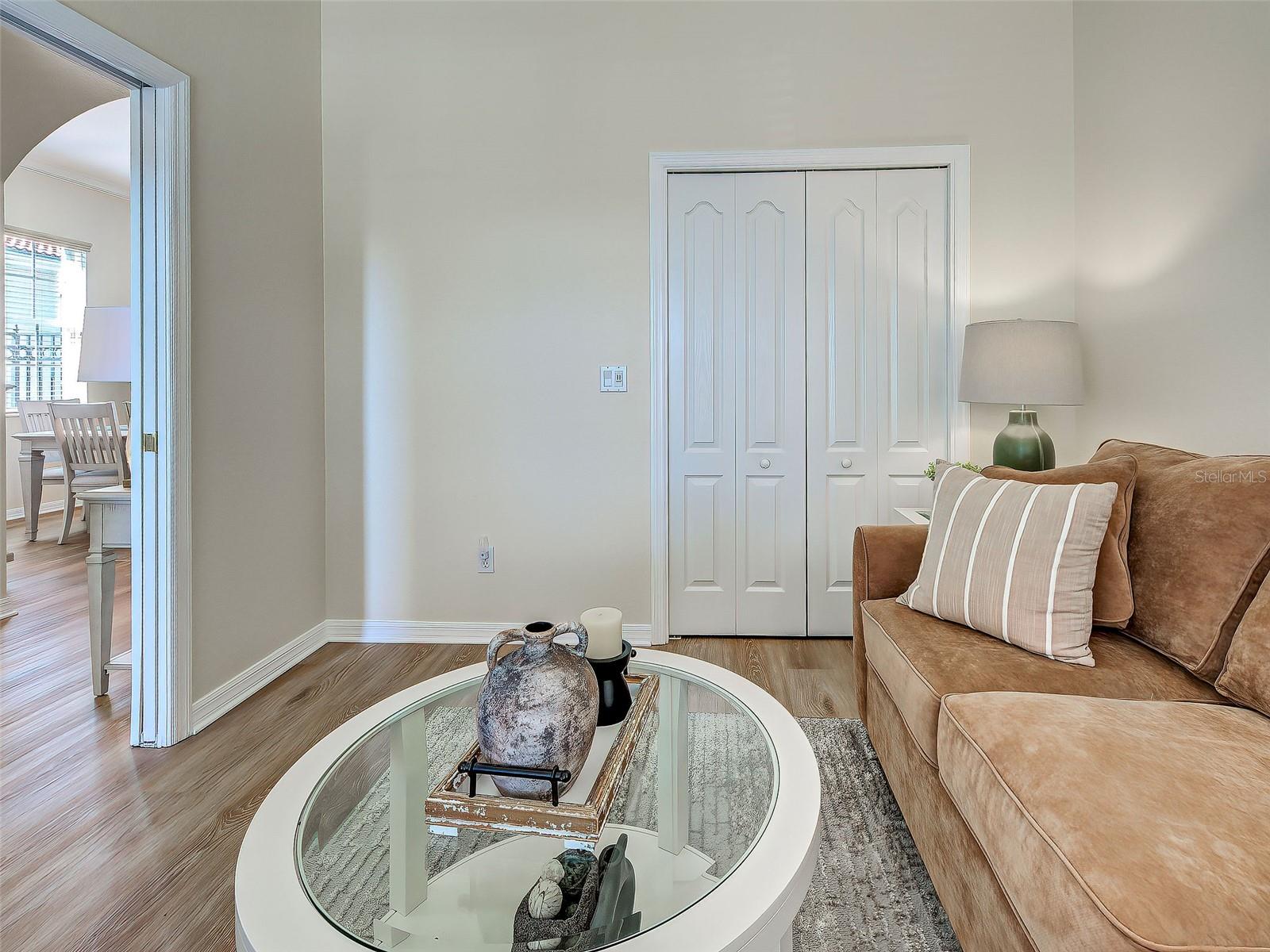 Image 36 of 62 For 1204 Ravinia Circle 1204