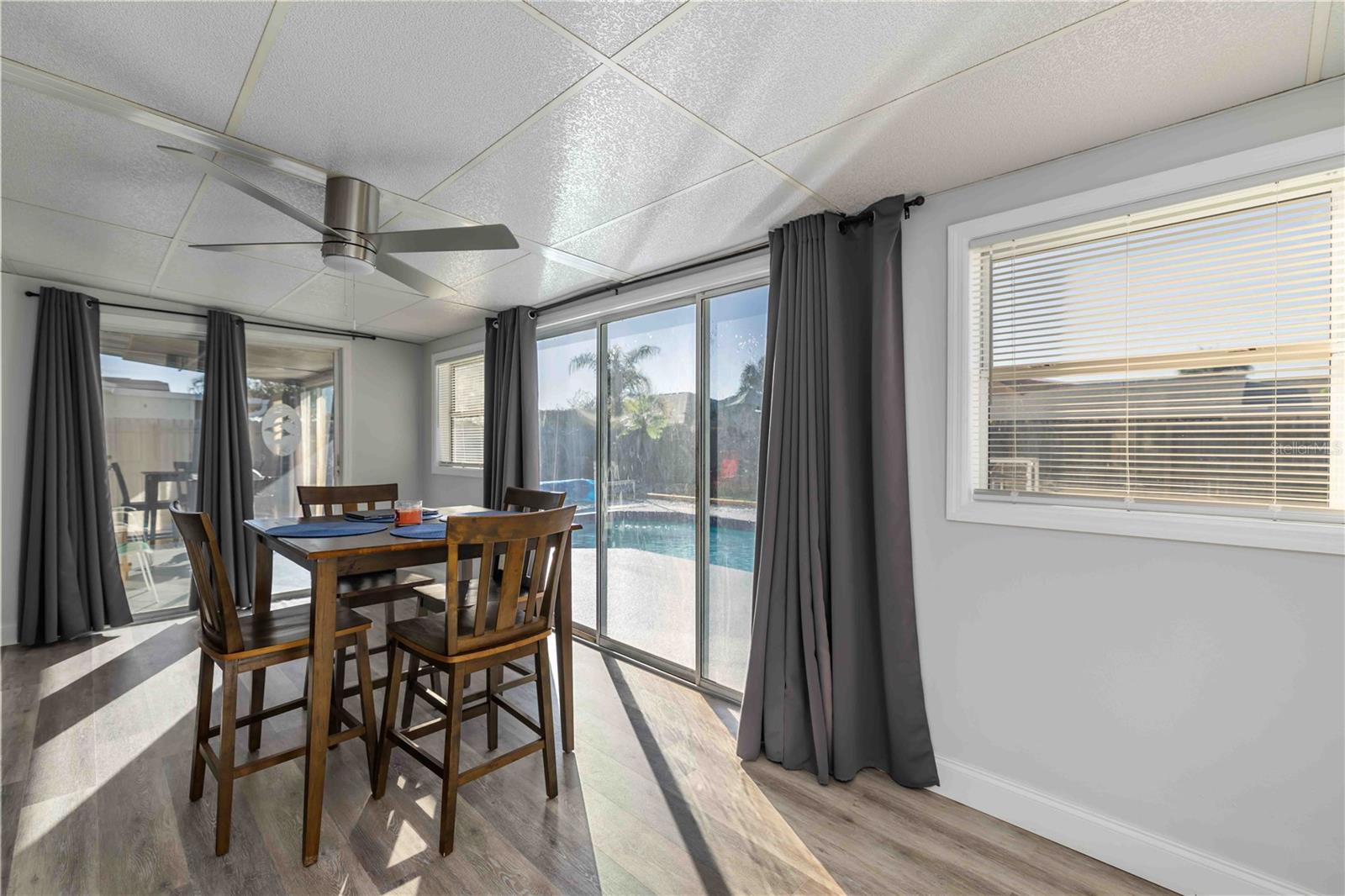 Image 10 of 31 For 13519 Martha