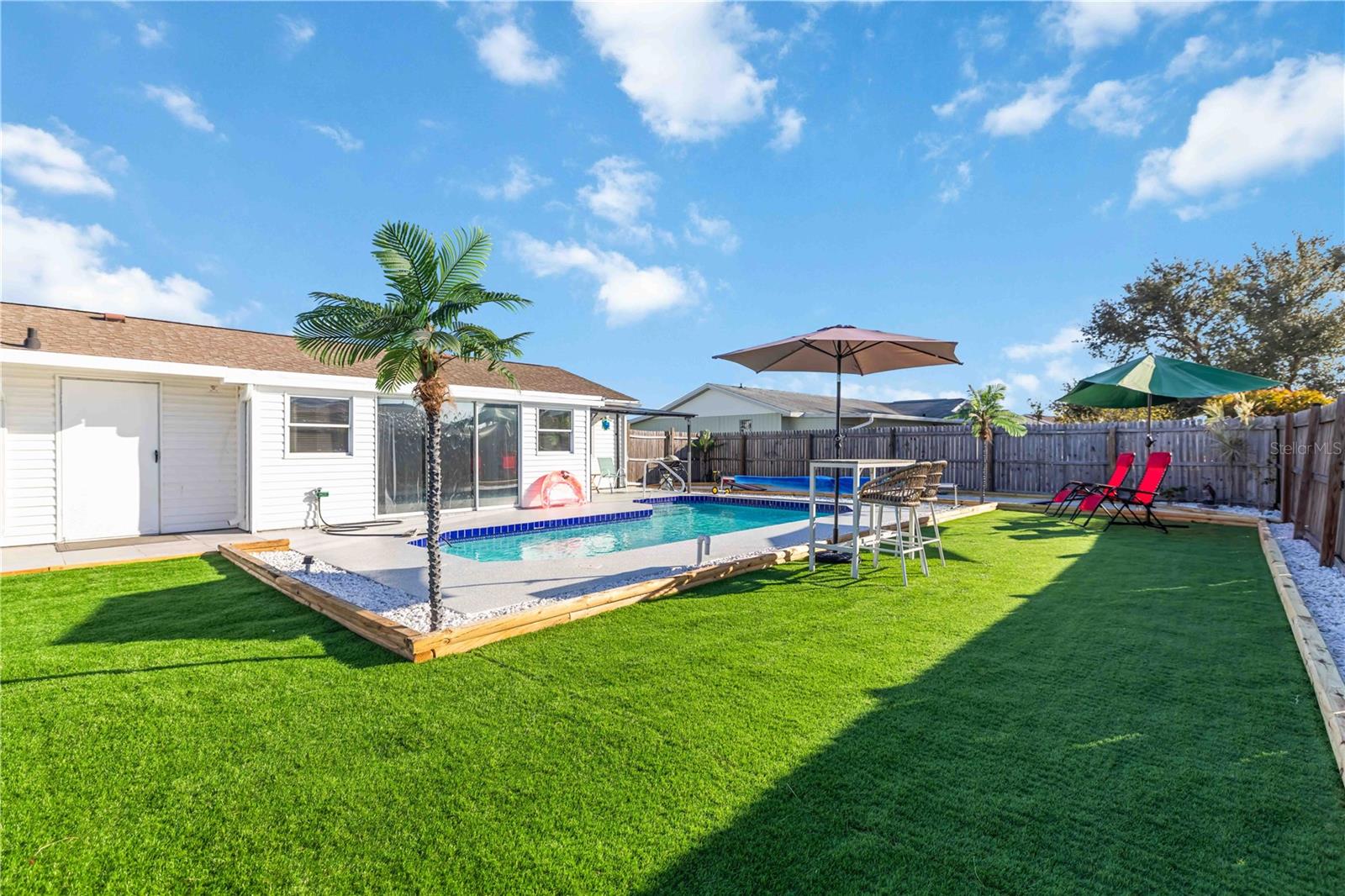 Image 26 of 31 For 13519 Martha