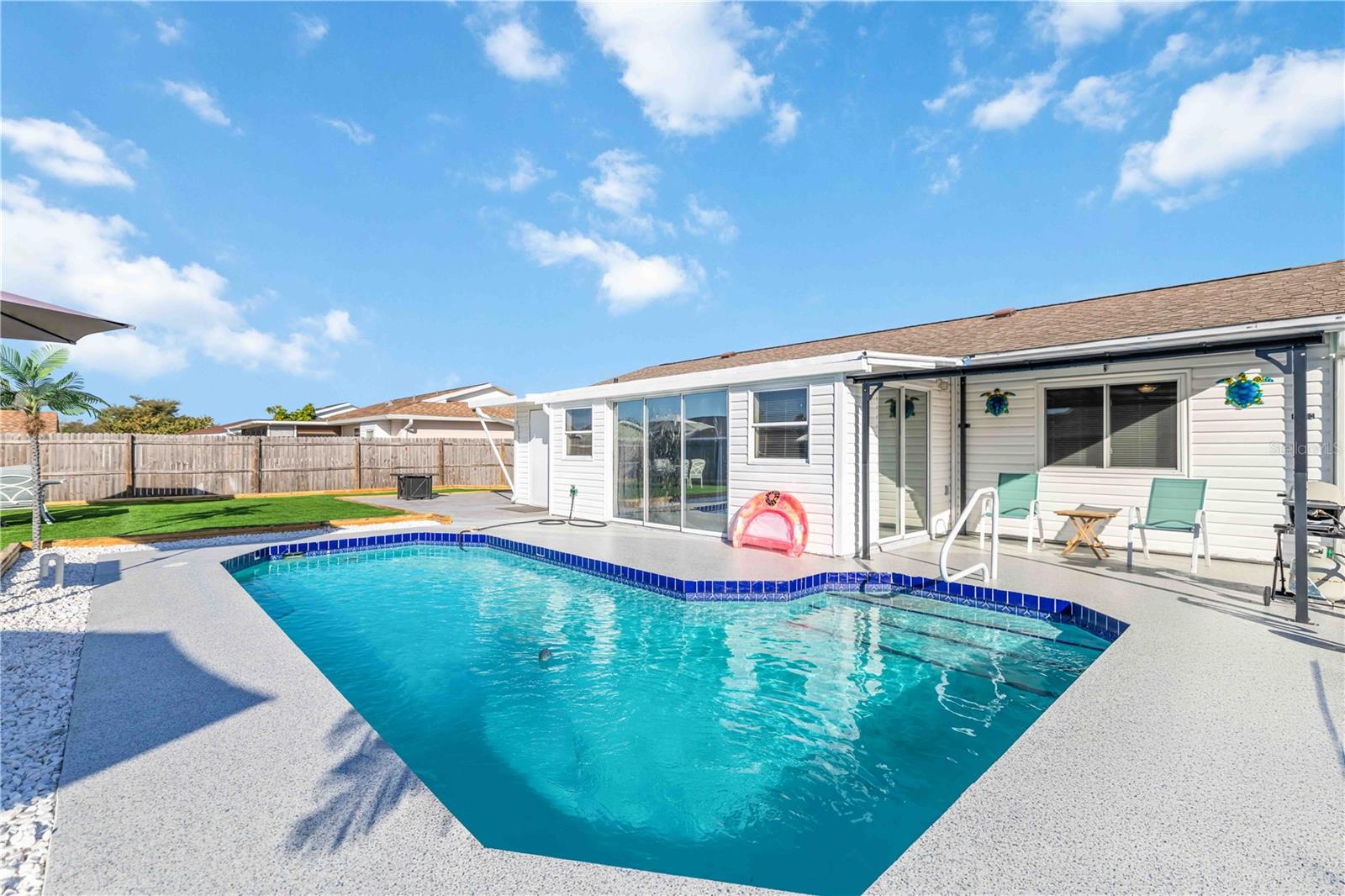 Image 27 of 31 For 13519 Martha