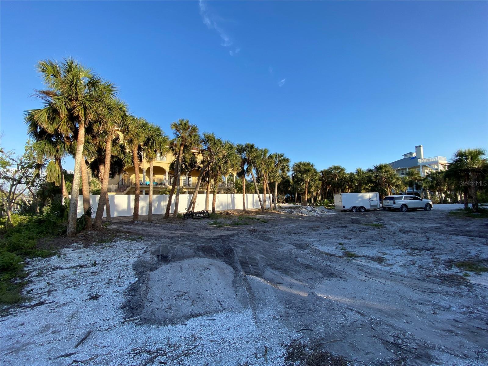 Image 3 of 3 For 61 Palm Drive