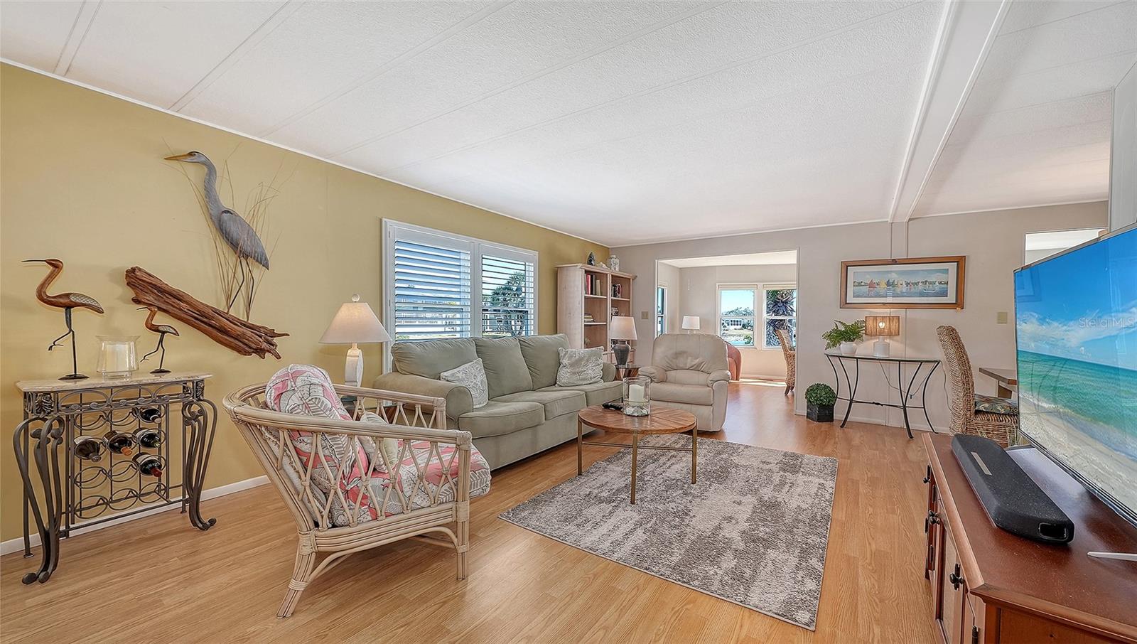 Image 16 of 52 For 522 Via Veneto