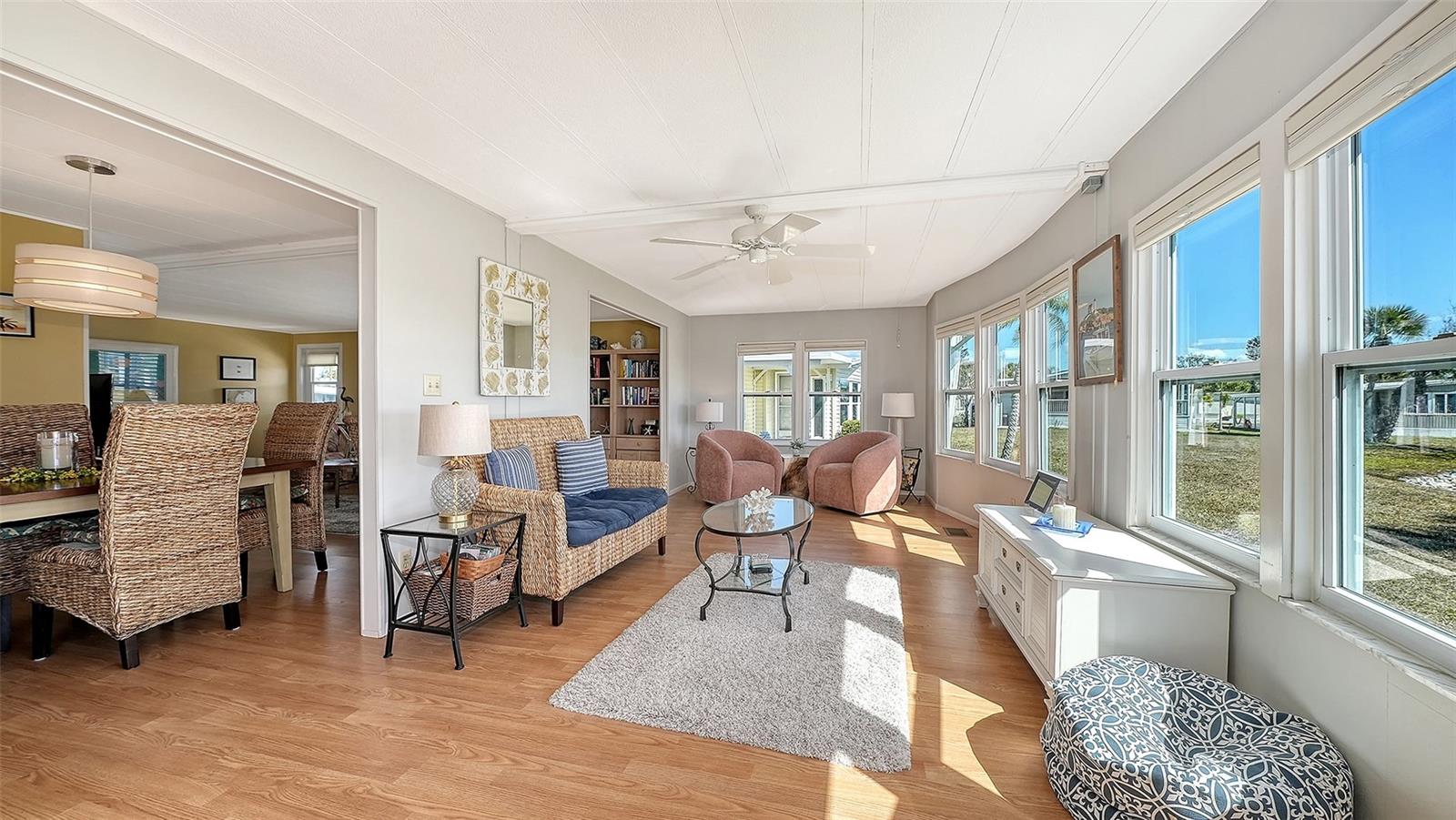 Image 27 of 52 For 522 Via Veneto