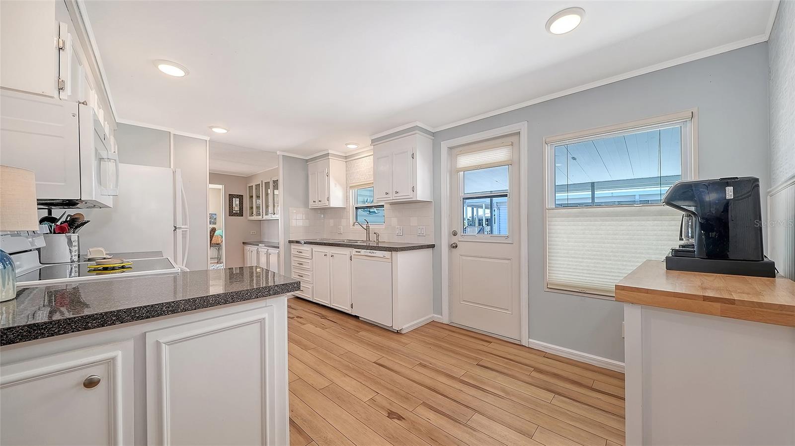 Image 8 of 52 For 522 Via Veneto