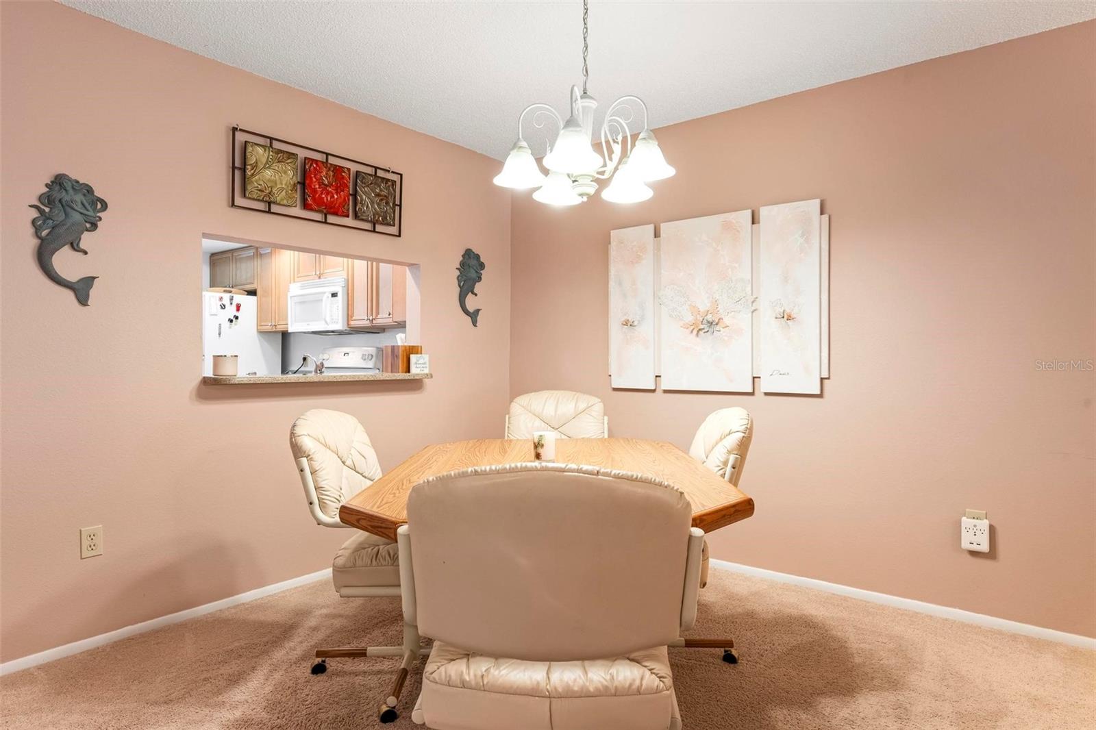 Image 12 of 33 For 110 Pine Hollow Drive 110