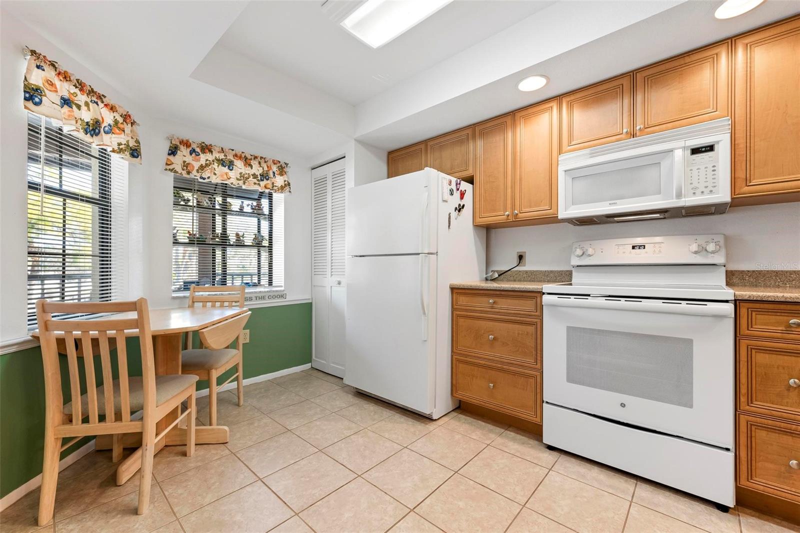 Image 15 of 33 For 110 Pine Hollow Drive 110