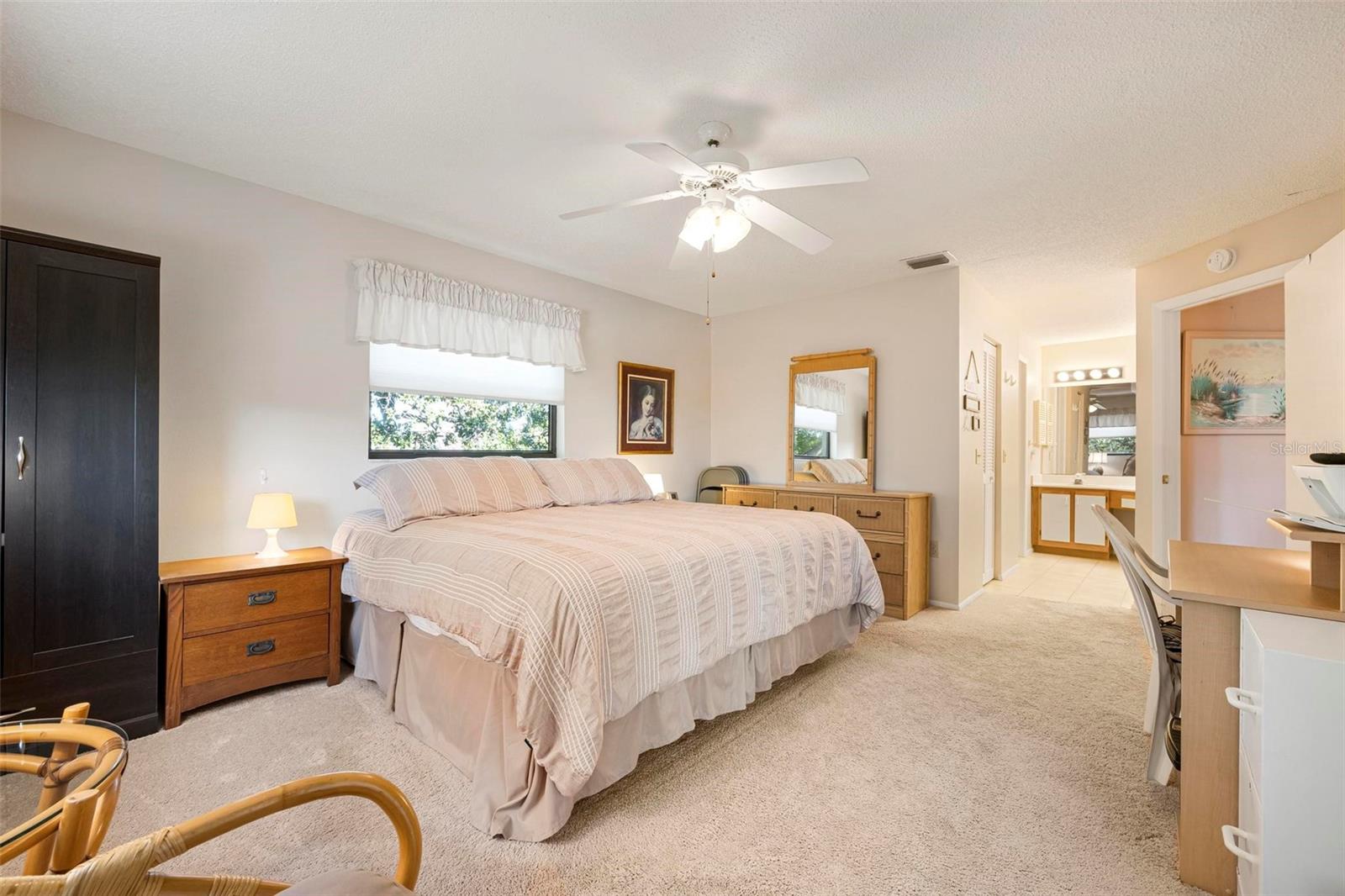 Image 20 of 33 For 110 Pine Hollow Drive 110