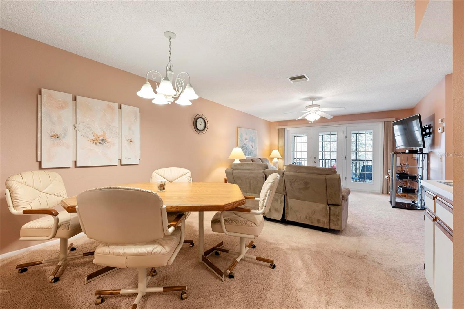 Image 6 of 33 For 110 Pine Hollow Drive 110