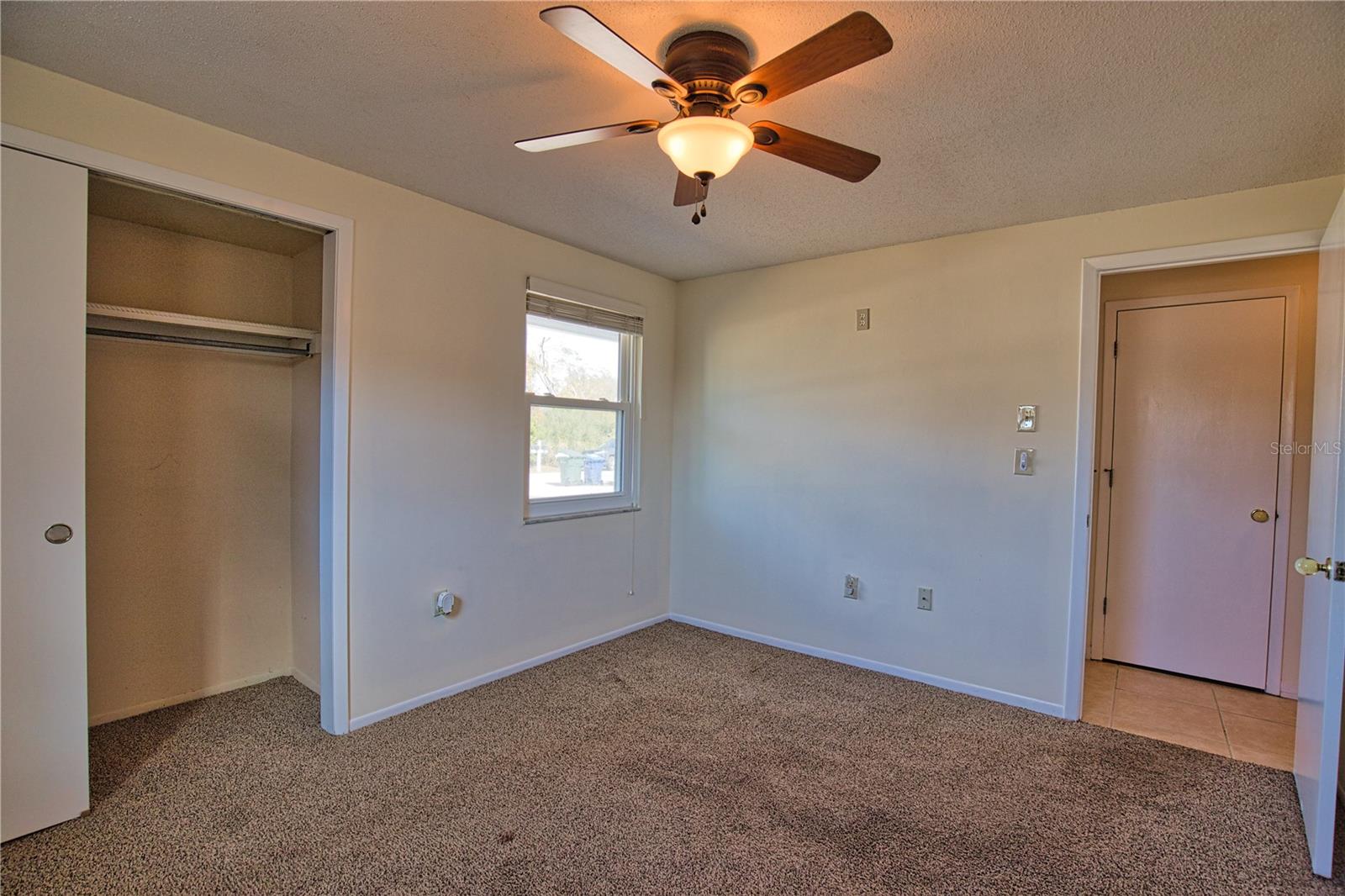 Image 25 of 42 For 1435 Saint Clair Road