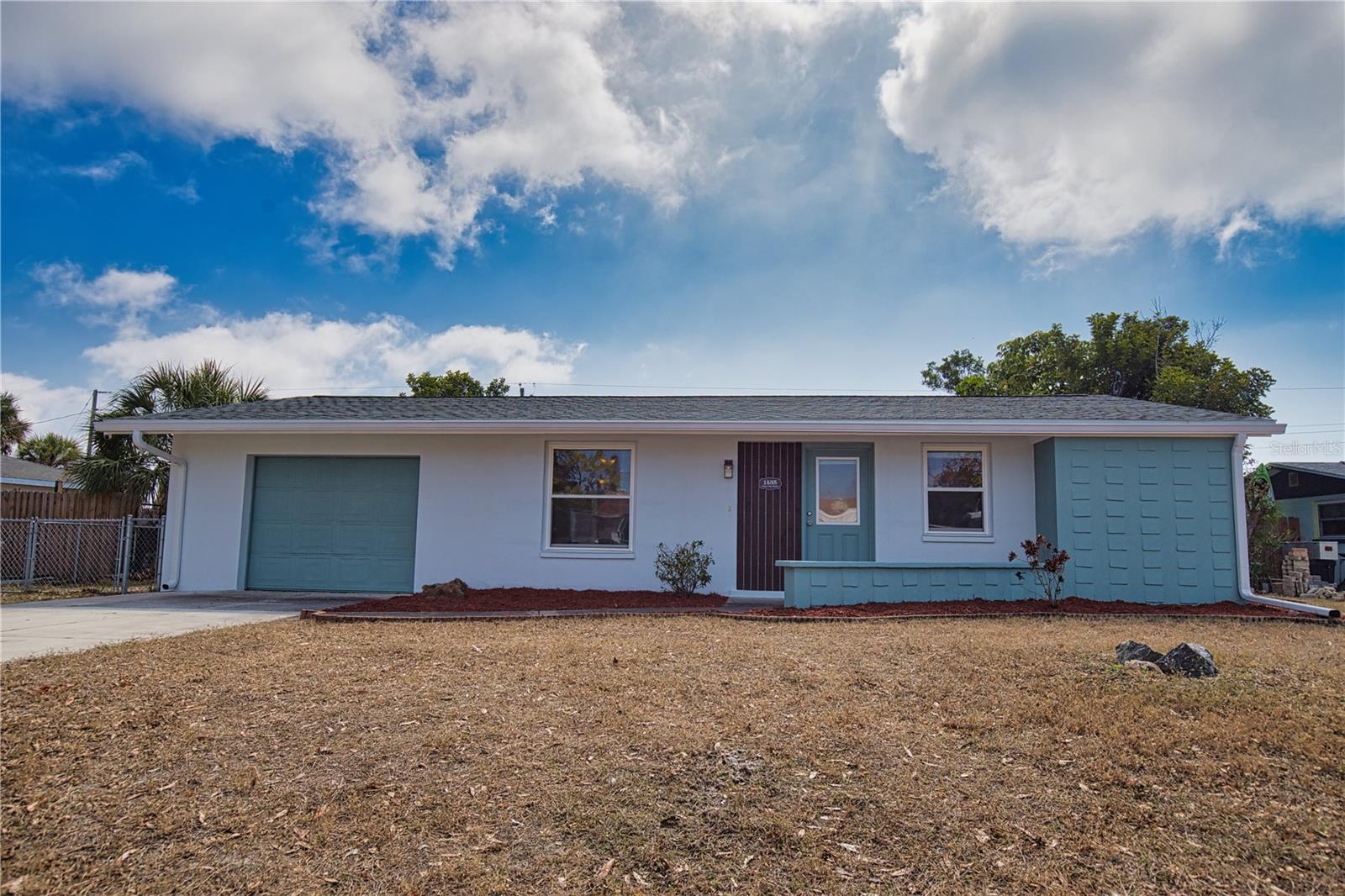 Image 5 of 42 For 1435 Saint Clair Road