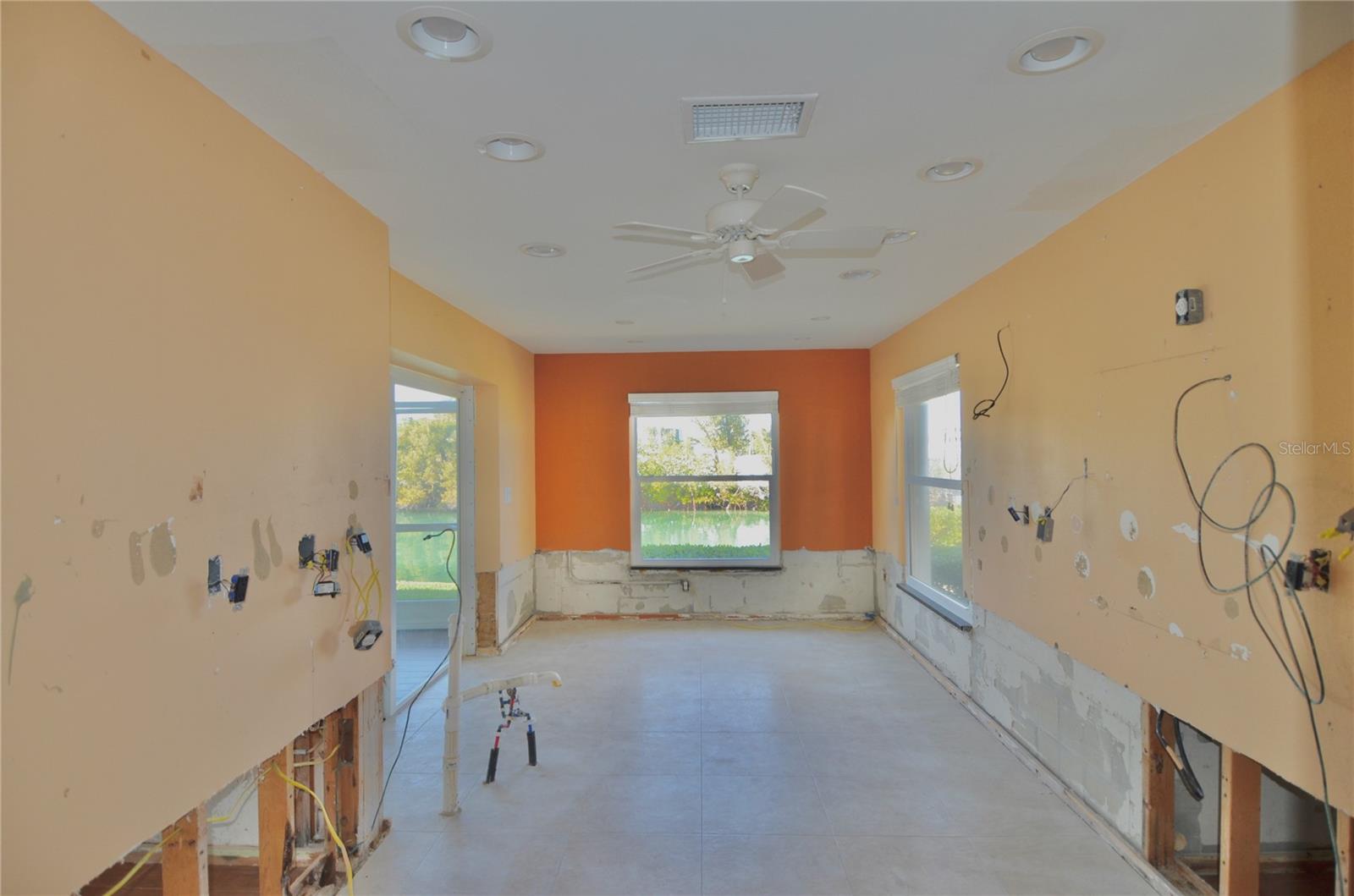 Image 24 of 55 For 724 El Dorado Drive