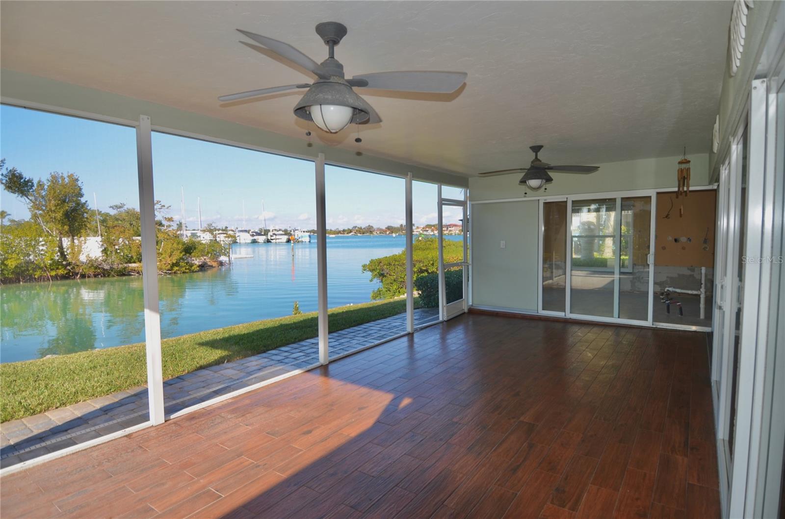 Image 32 of 55 For 724 El Dorado Drive