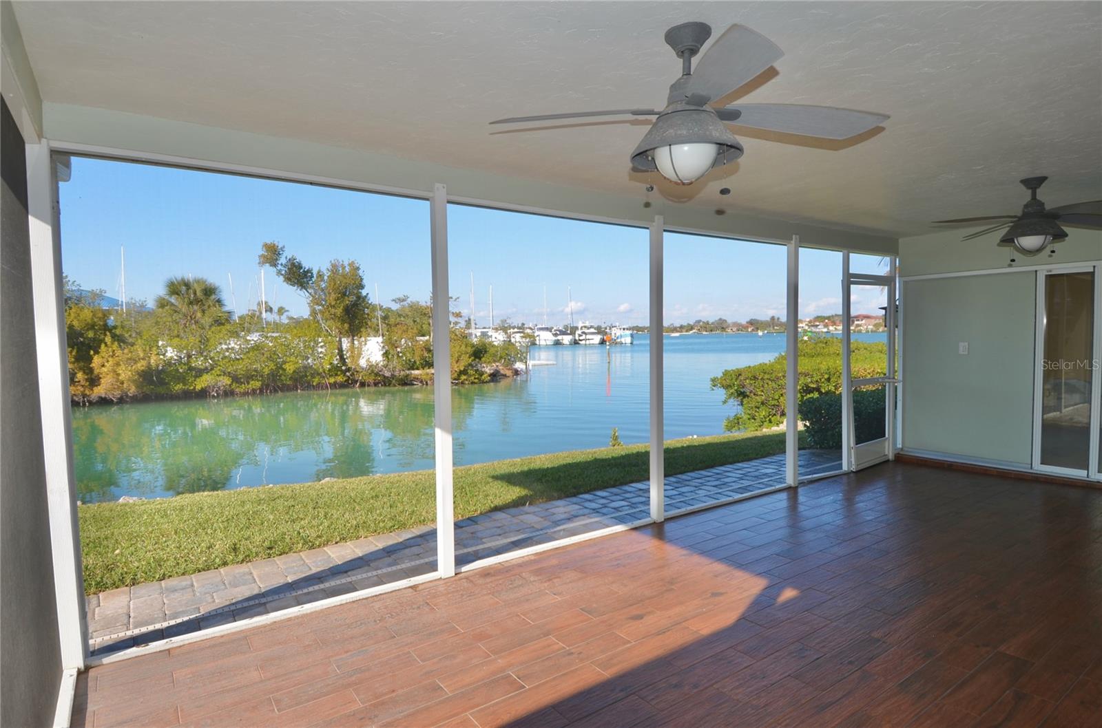 Image 34 of 55 For 724 El Dorado Drive