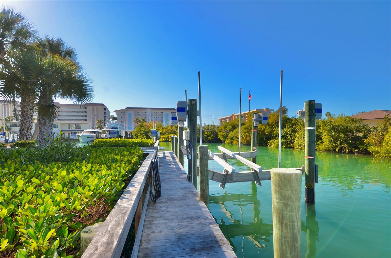 Image 4 of 55 For 724 El Dorado Drive