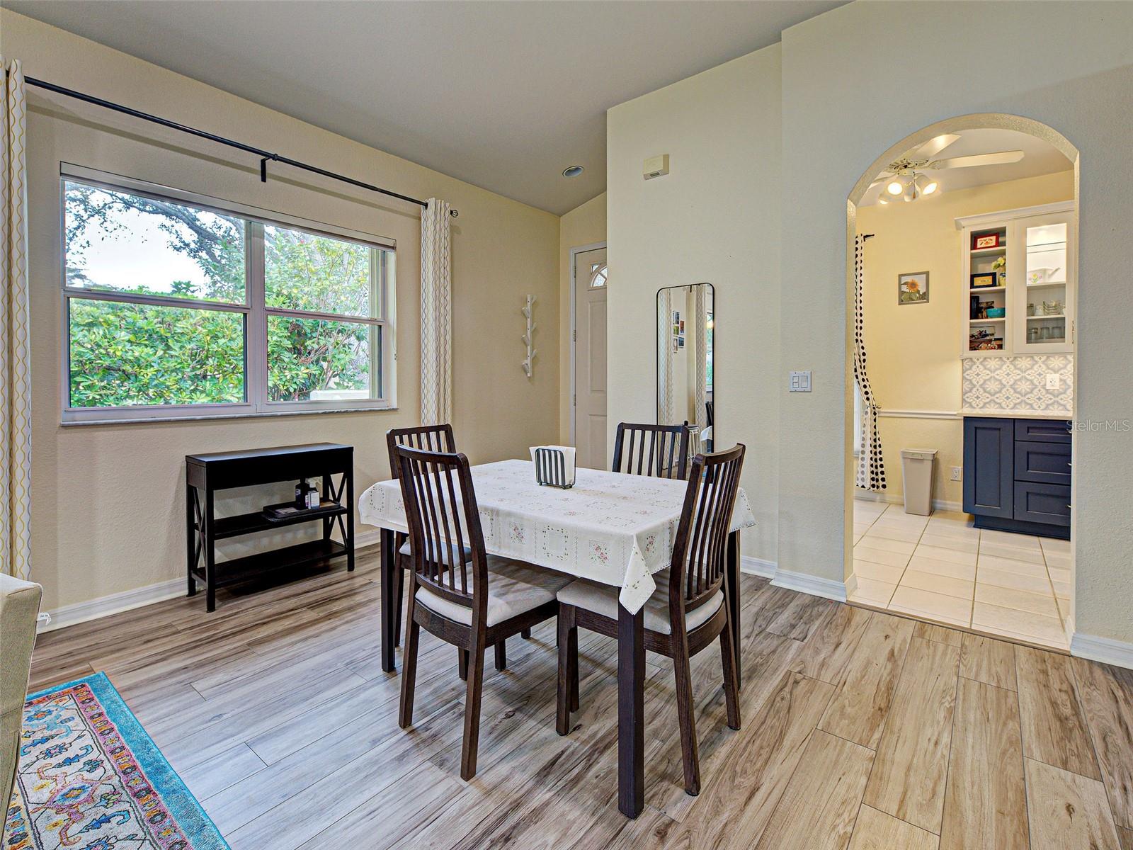 Image 10 of 52 For 251 Vista Del Lago Way