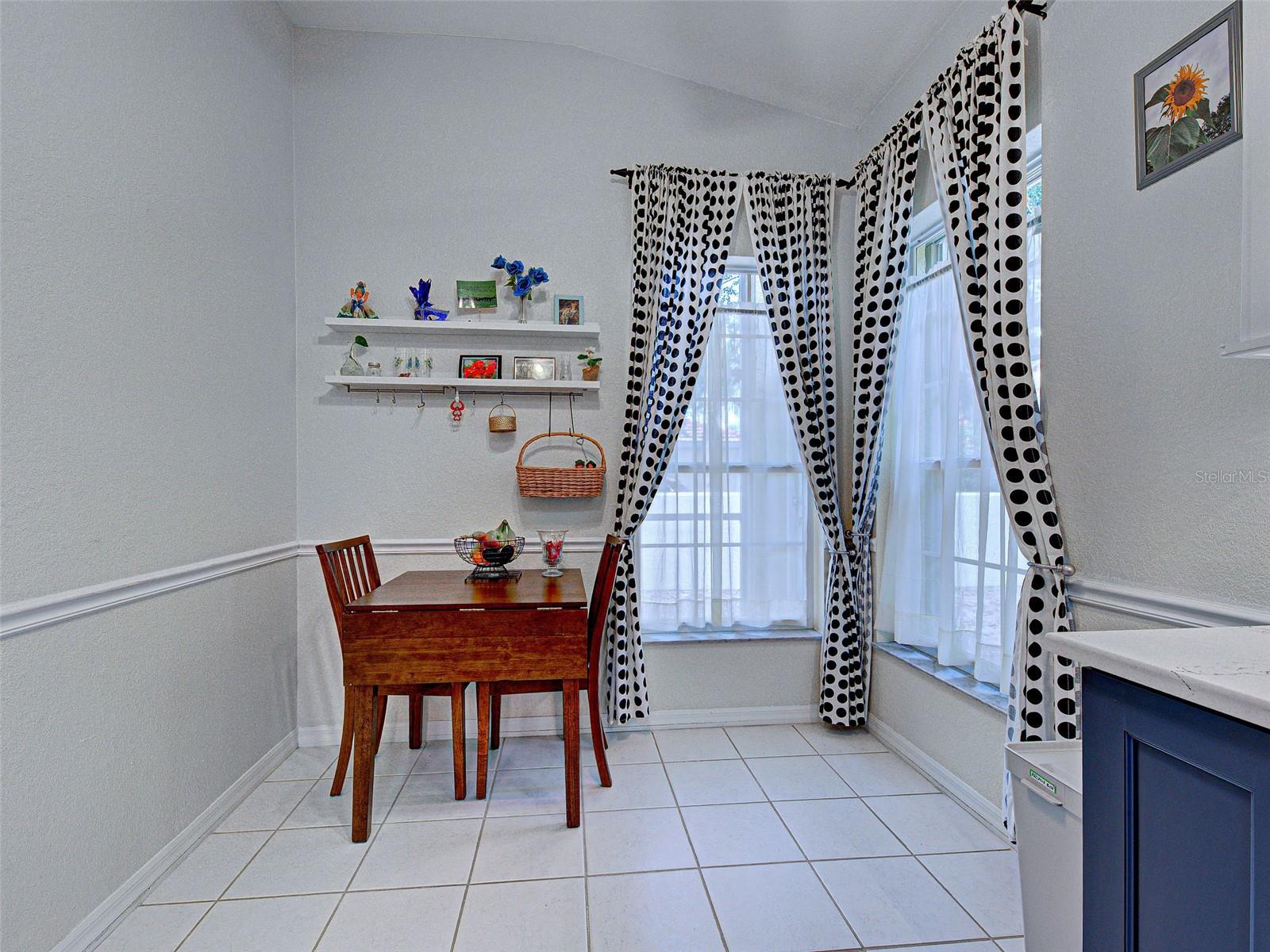 Image 23 of 52 For 251 Vista Del Lago Way