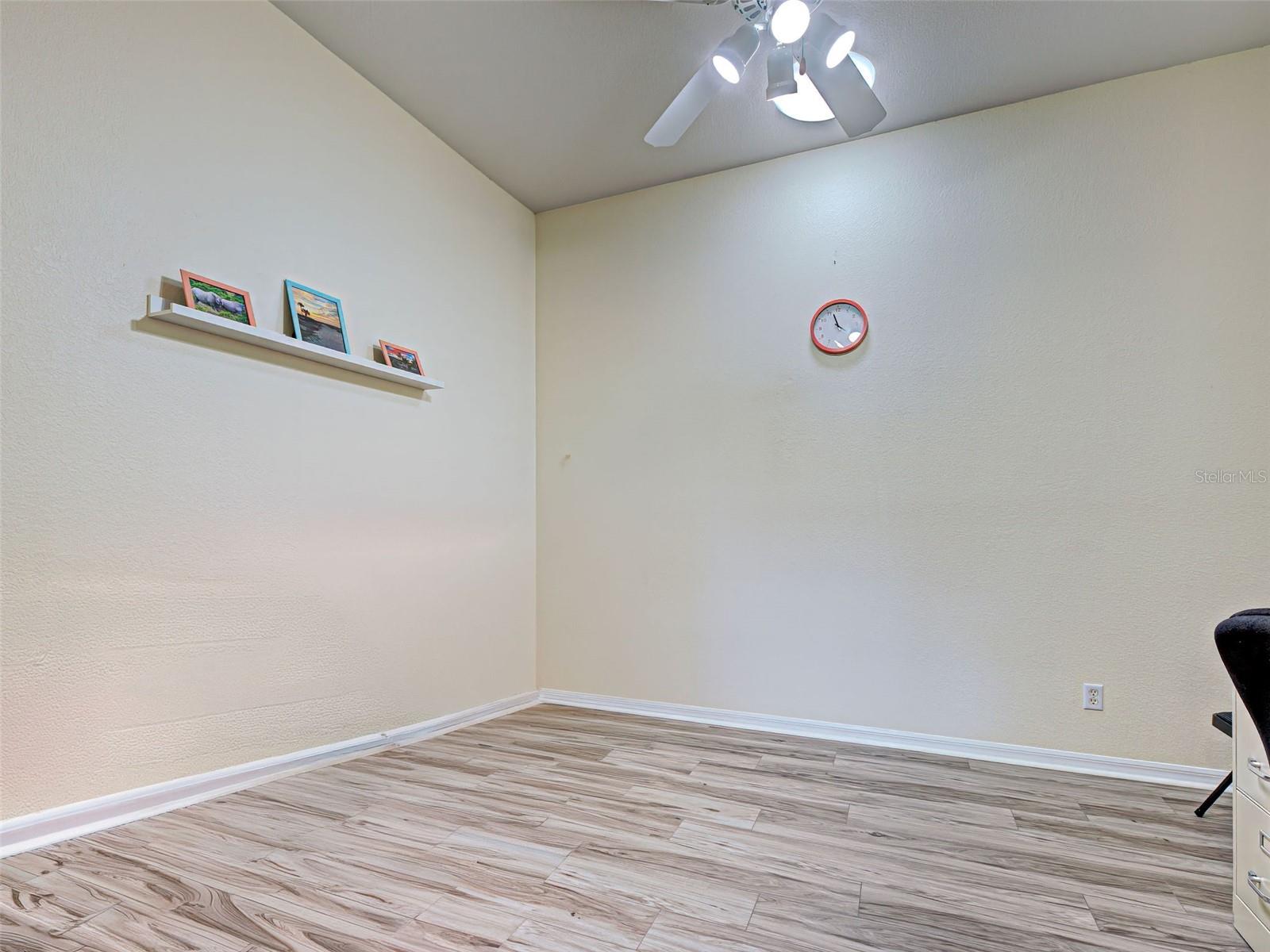 Image 33 of 52 For 251 Vista Del Lago Way