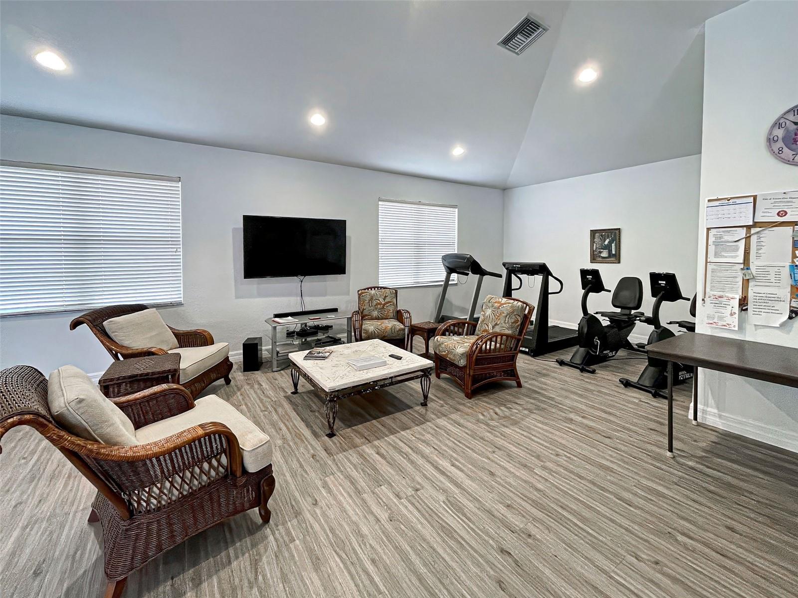 Image 48 of 52 For 251 Vista Del Lago Way