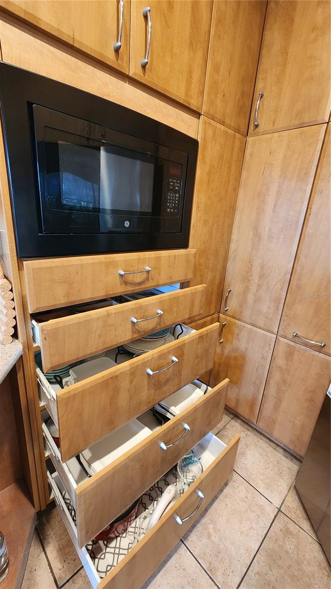 Image 8 of 28 For 2484 Magnolia Circle