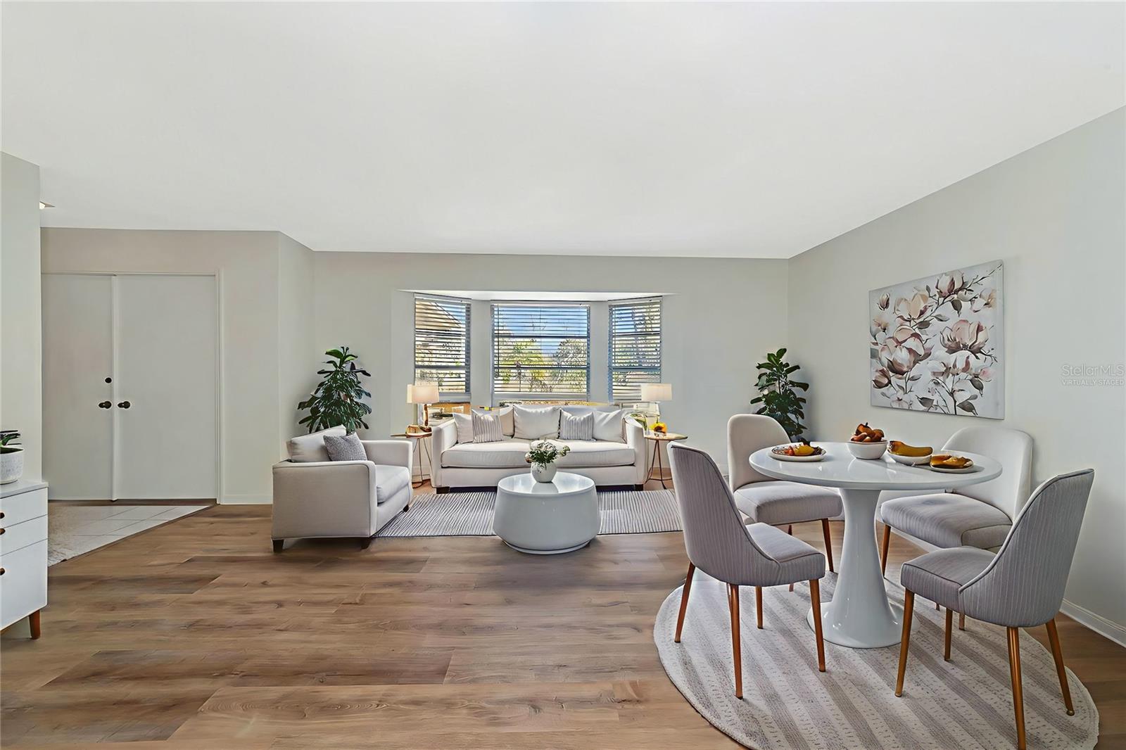 Image 13 of 84 For 950 Oxford Drive