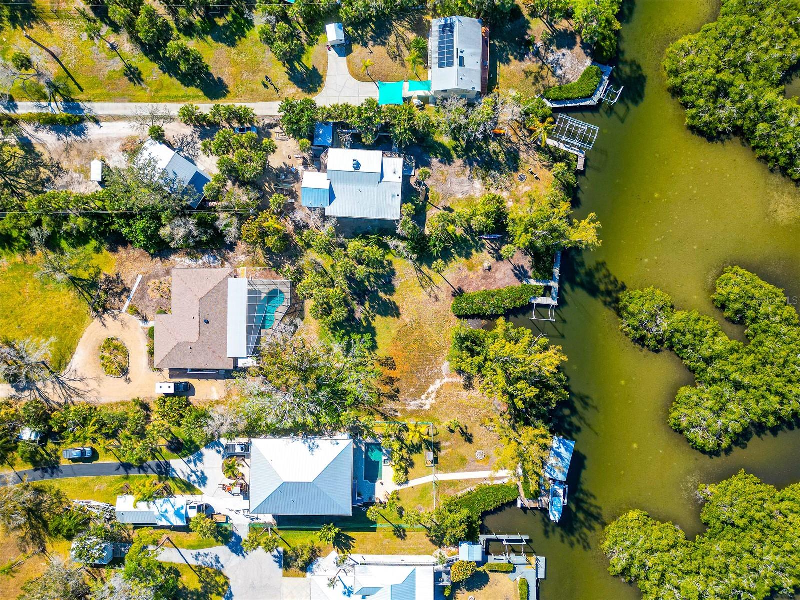 Image 2 of 84 For 950 Oxford Drive