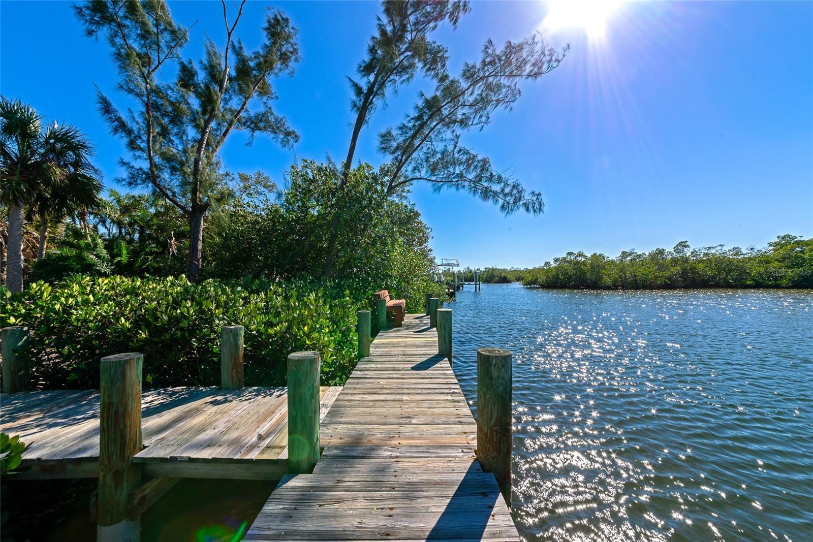 Image 27 of 84 For 950 Oxford Drive