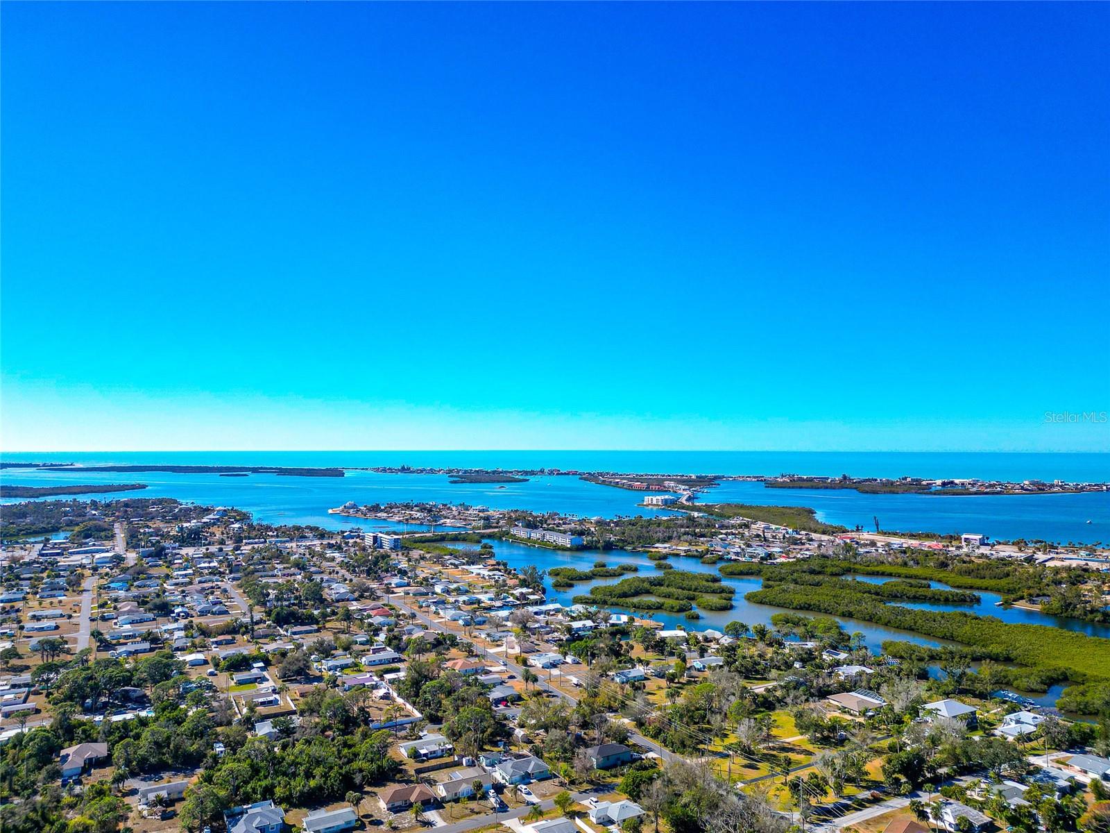 Image 45 of 84 For 950 Oxford Drive