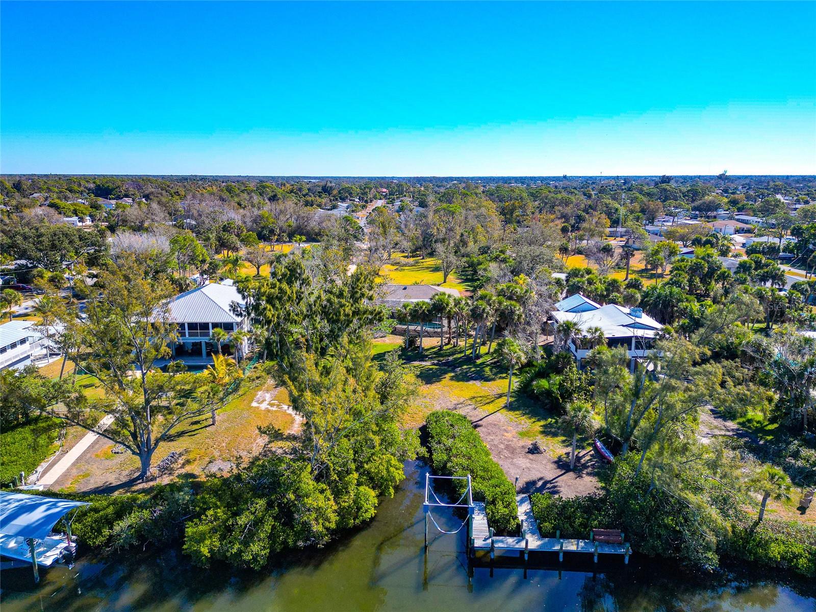 Image 5 of 84 For 950 Oxford Drive