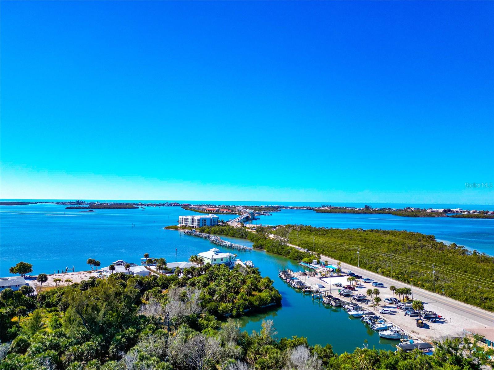 Image 59 of 84 For 950 Oxford Drive