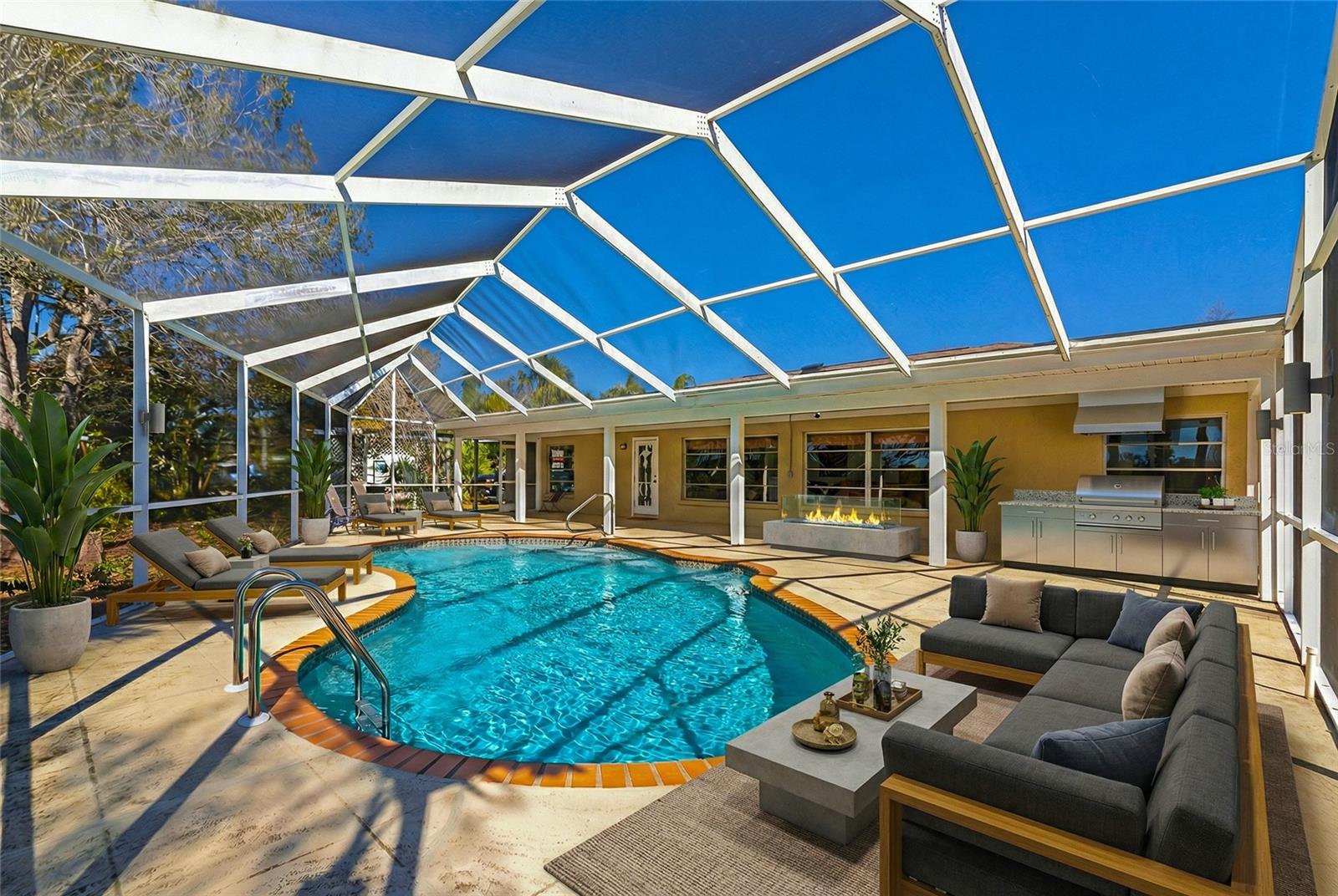 Image 6 of 84 For 950 Oxford Drive