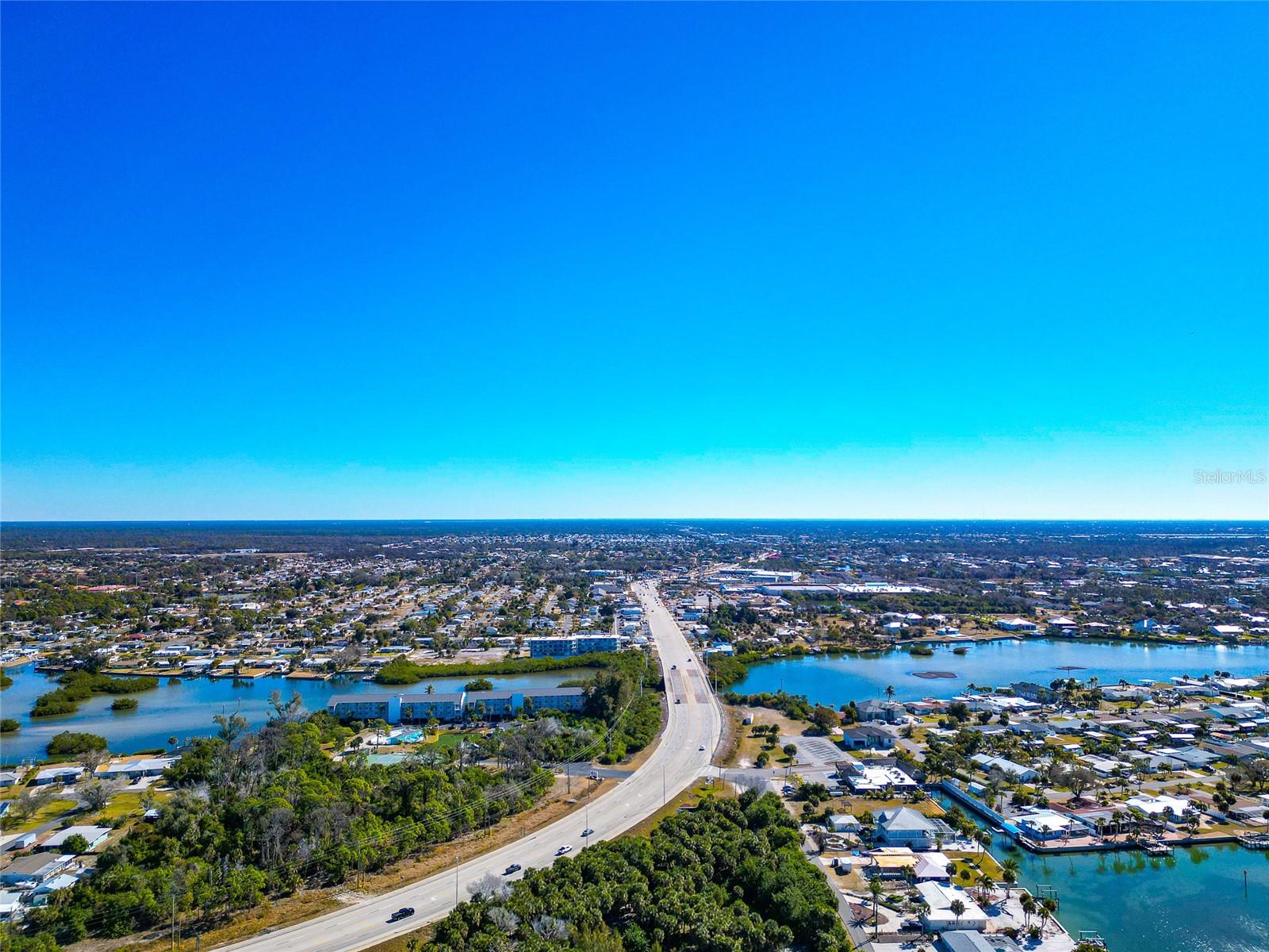 Image 62 of 84 For 950 Oxford Drive