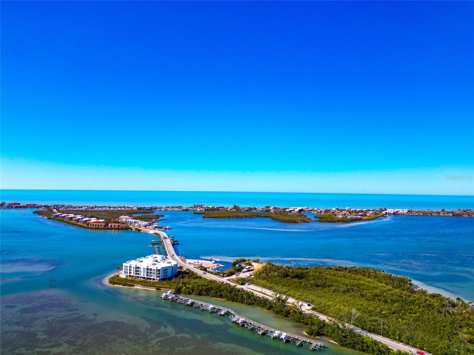 Image 73 of 84 For 950 Oxford Drive