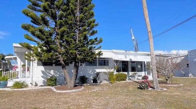 Image 2 of 36 For 740 Carefree