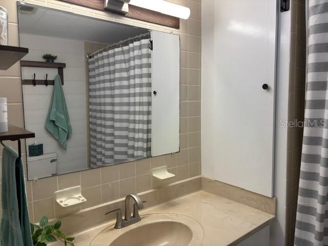 Image 20 of 36 For 740 Carefree