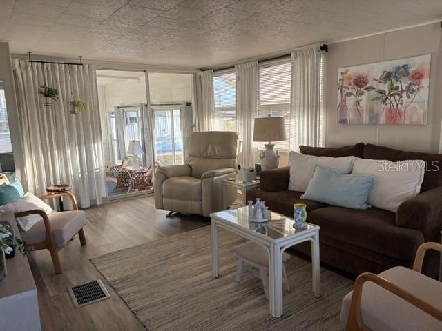 Image 3 of 36 For 740 Carefree