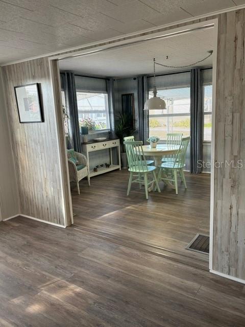 Image 7 of 36 For 740 Carefree