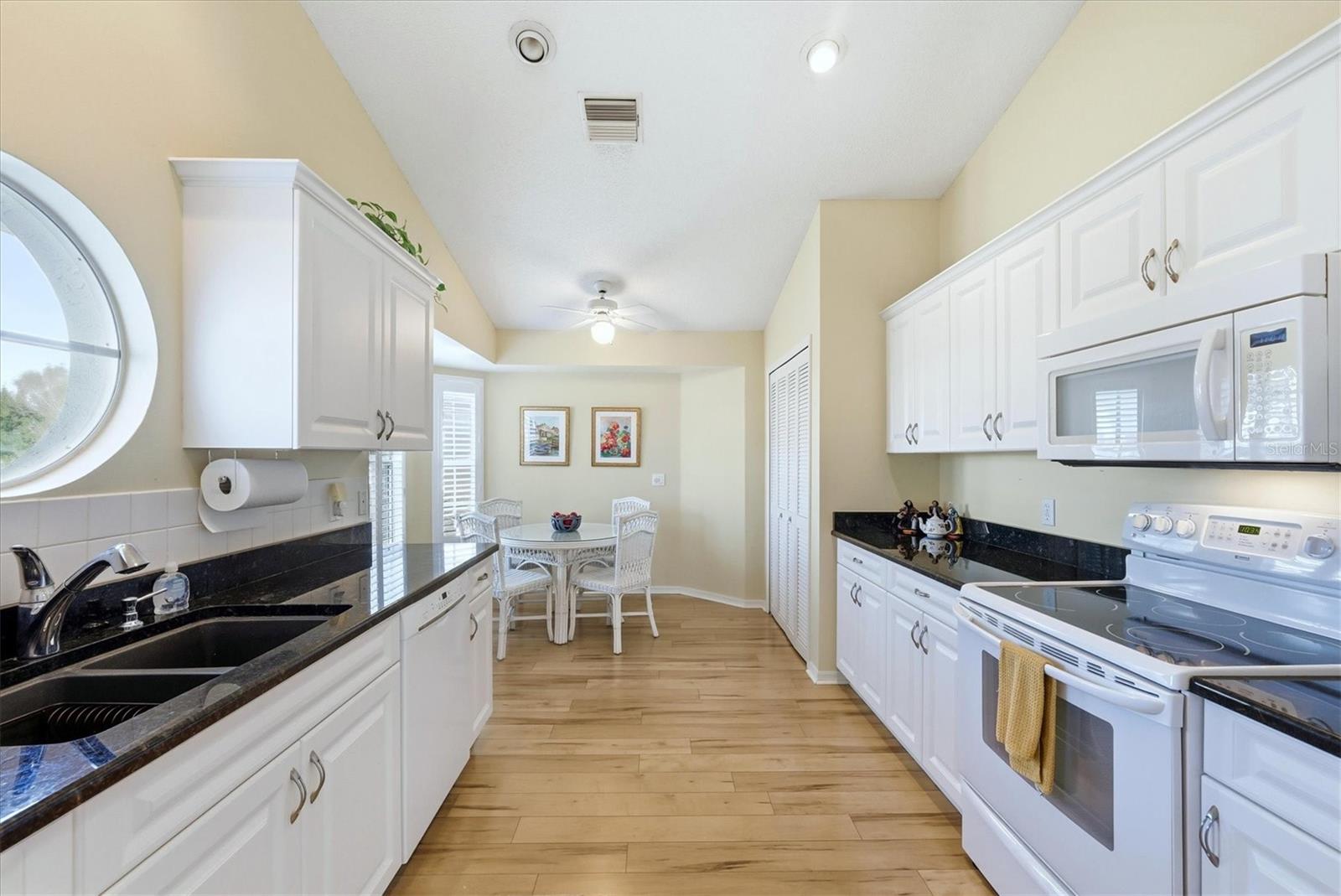 Image 12 of 48 For 1611 Slate Court