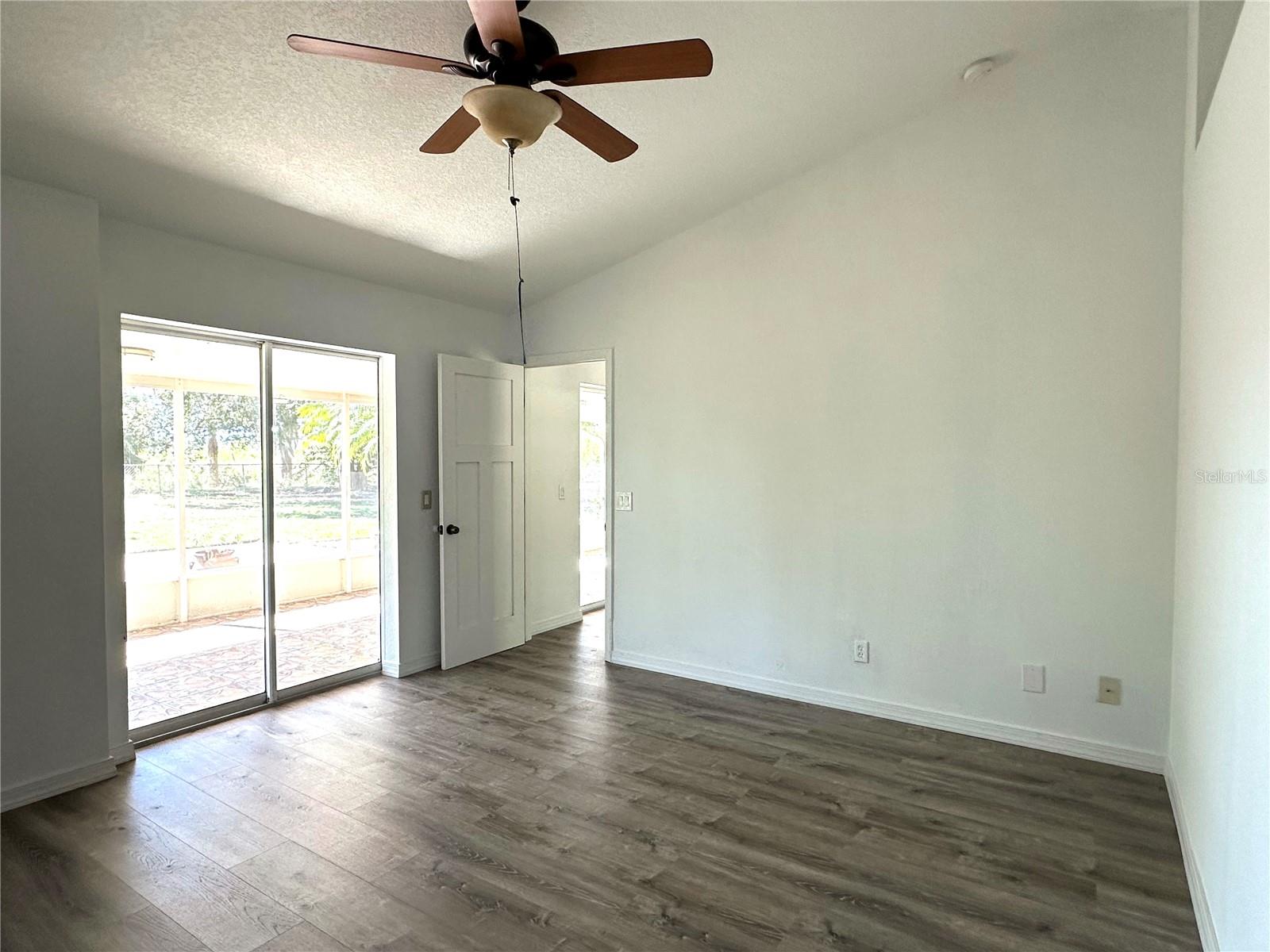 Image 12 of 30 For 4395 Hansard Avenue