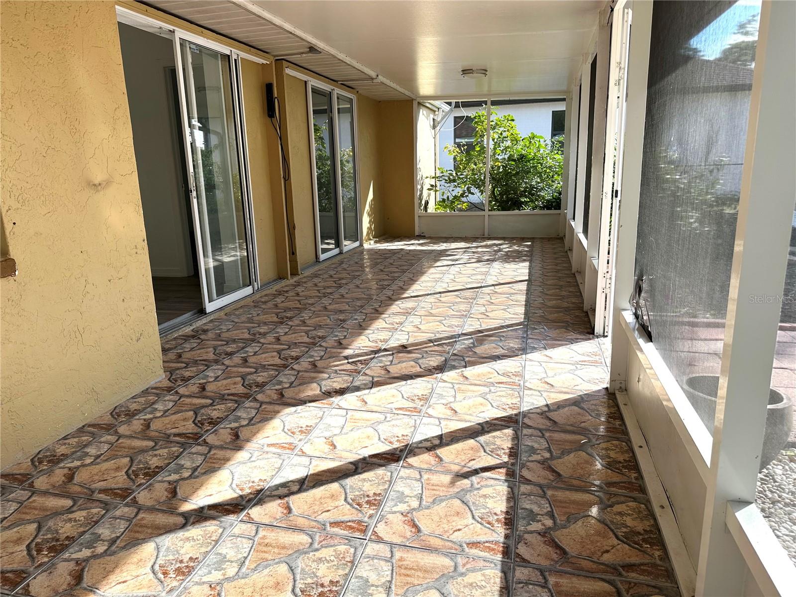 Image 14 of 30 For 4395 Hansard Avenue