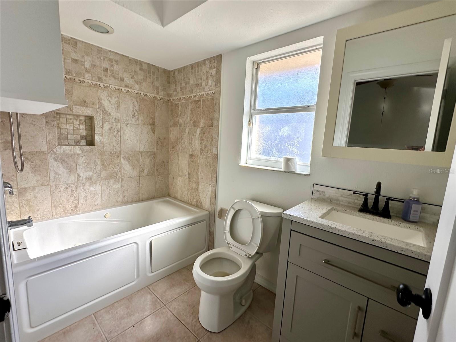 Image 8 of 30 For 4395 Hansard Avenue