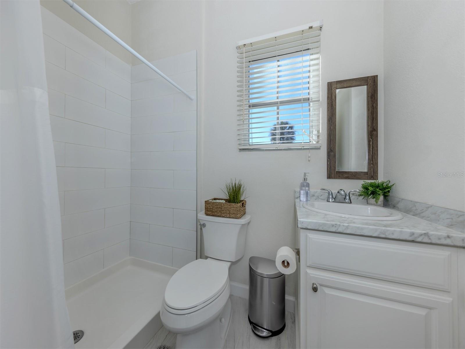 Image 12 of 31 For 498 Buena Vista Drive