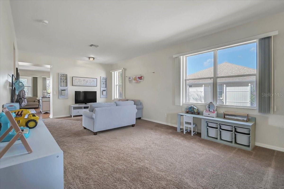 Image 3 of 33 For 25199 Chiclayo Avenue