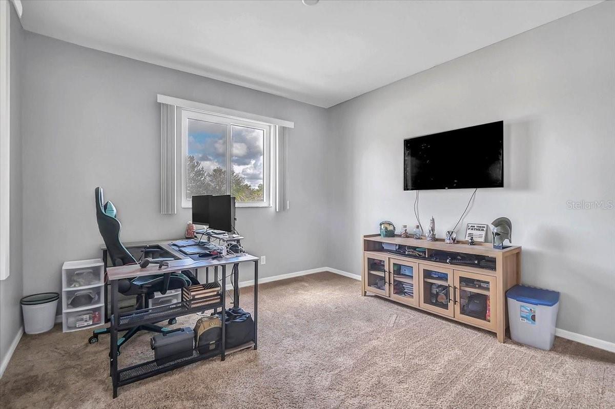 Image 8 of 33 For 25199 Chiclayo Avenue