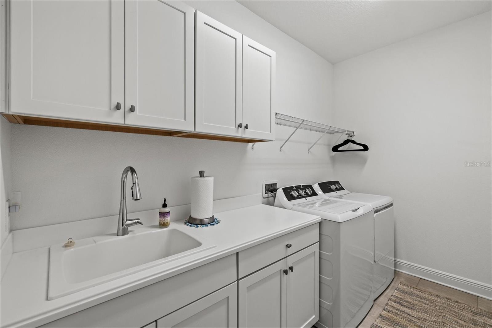 Image 33 of 84 For 13165 Steinhatchee Loop