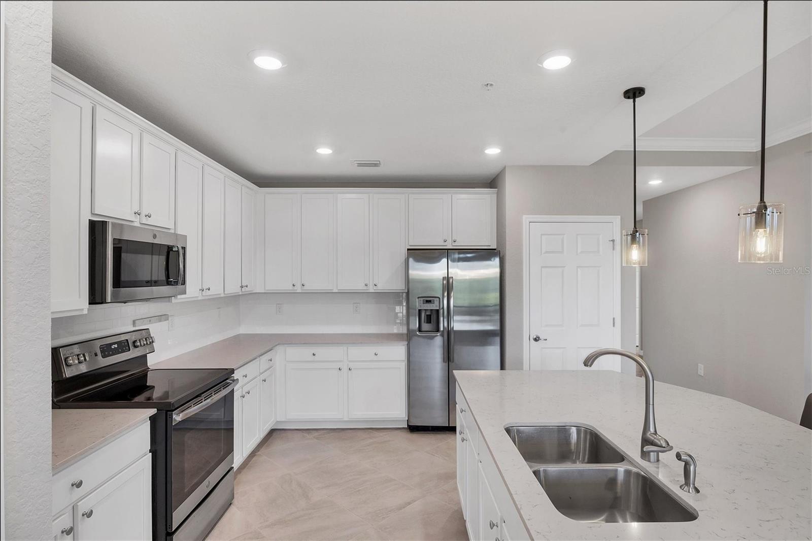 Image 20 of 69 For 10063 Crooked Creek Drive 101